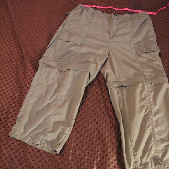 Pants, hiking light tan, converts to shorts. Size XL. Real Legends. Like new. - Picture 8 of 13